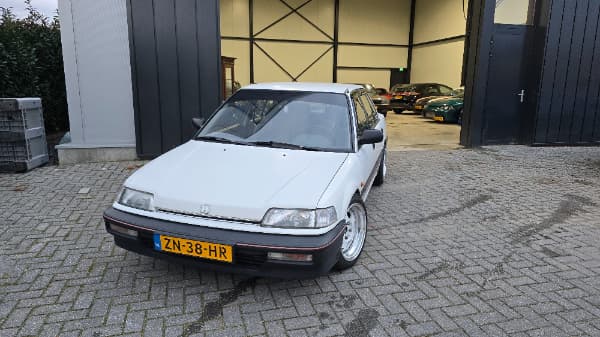 Honda Civic 1.5 GLX Sedan 1